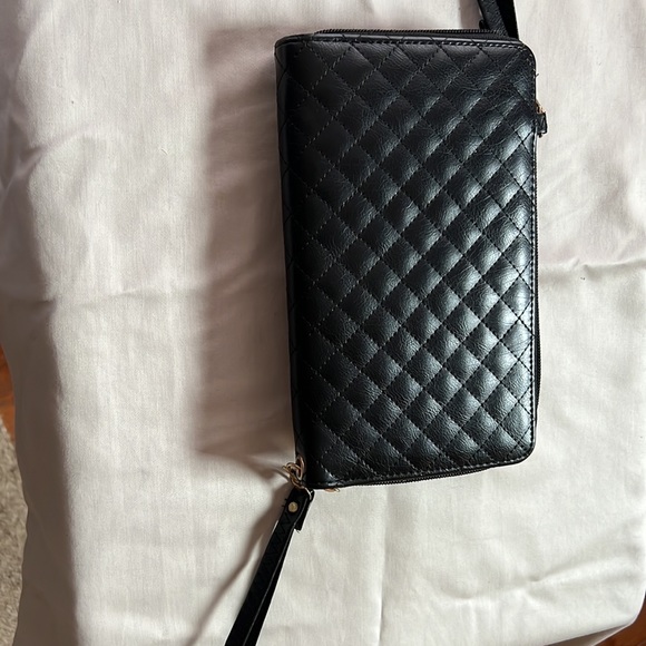 Clutch/wallet - Picture 2 of 5